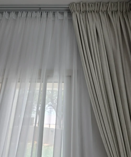 pinch-pleat-curtains pinch-pleat-curtains